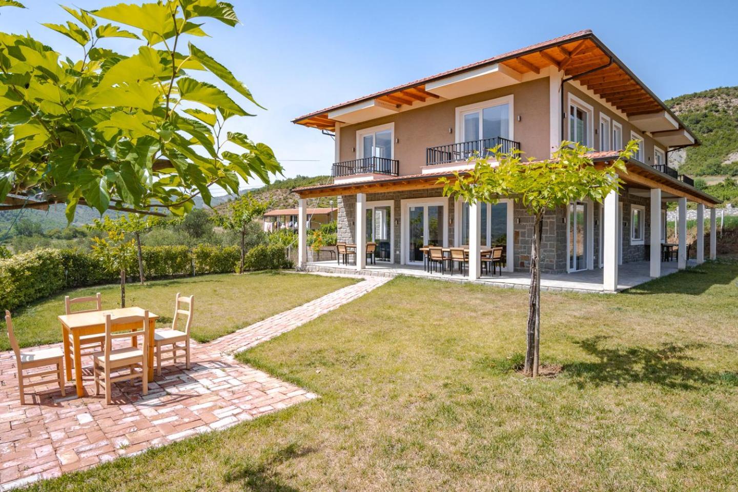 Bujtina Lumo & Pool Villa Përmet Eksteriør bilde